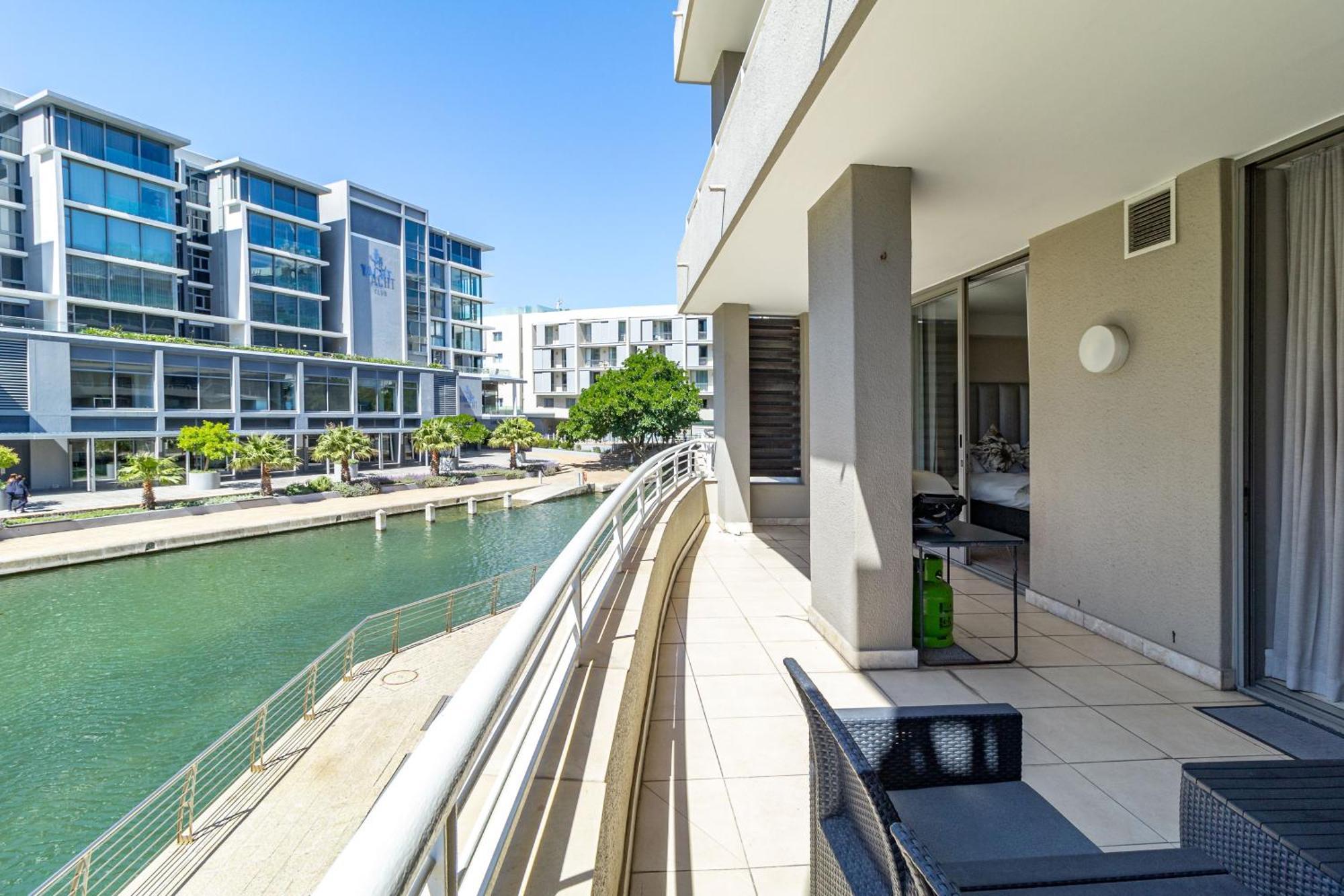 Appartement Canal Quays No Load Shedding Two Bedroom