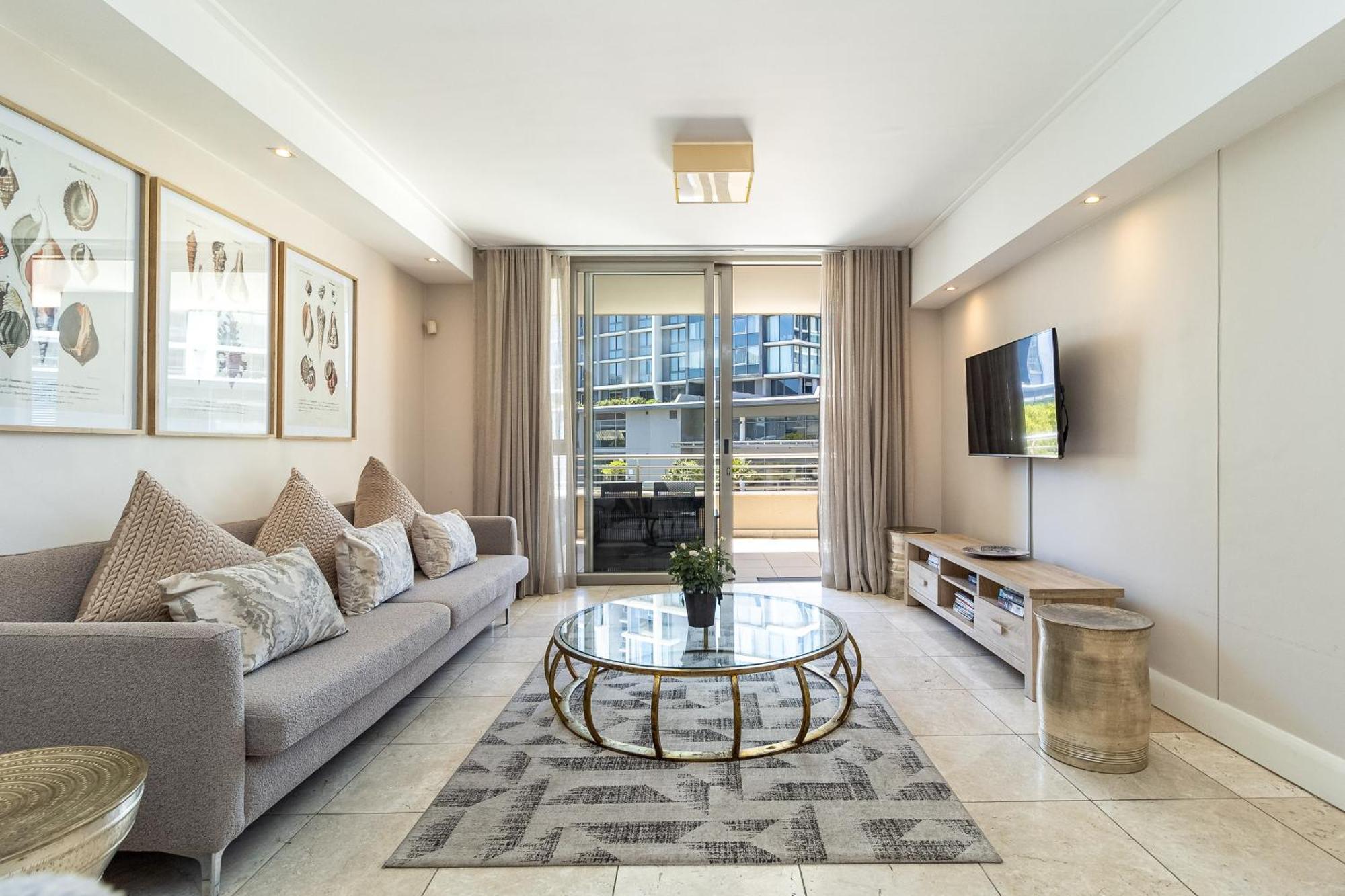 Canal Quays No Load Shedding Two Bedroom Appartement *